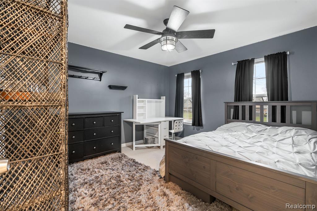 733 W Woodside Avenue, Madison Heights, MI 48071 — Photo 15