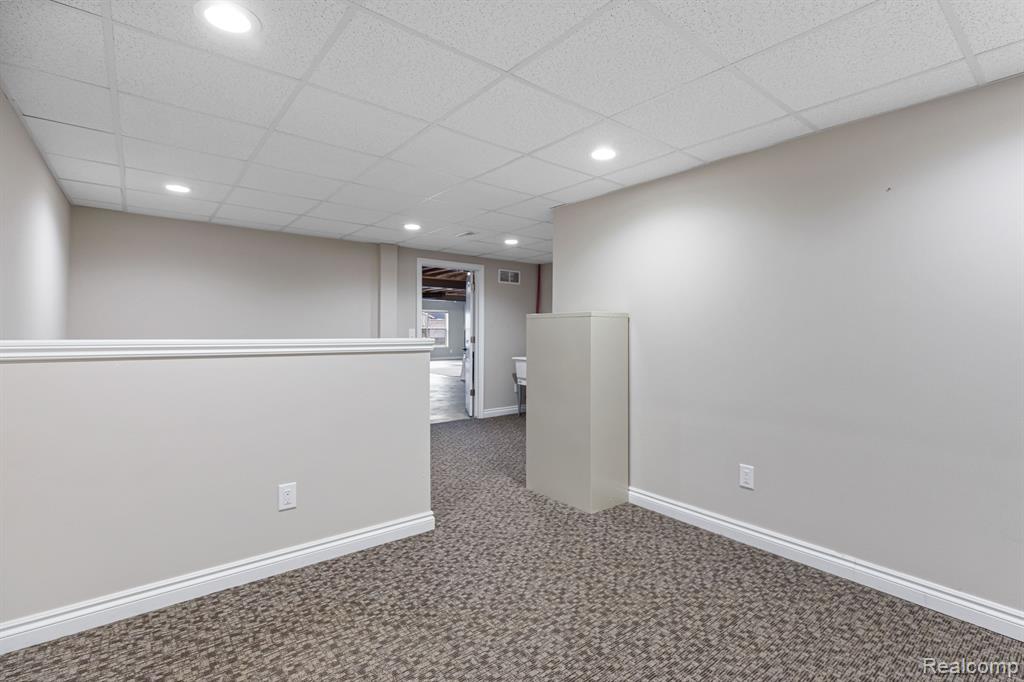 3995 ASHDALE Way, Clarkston, MI 48348 — Photo 38