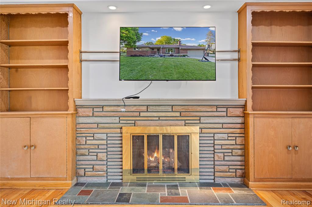 8359 Chicago Road, Warren, MI 48093 — Photo 10