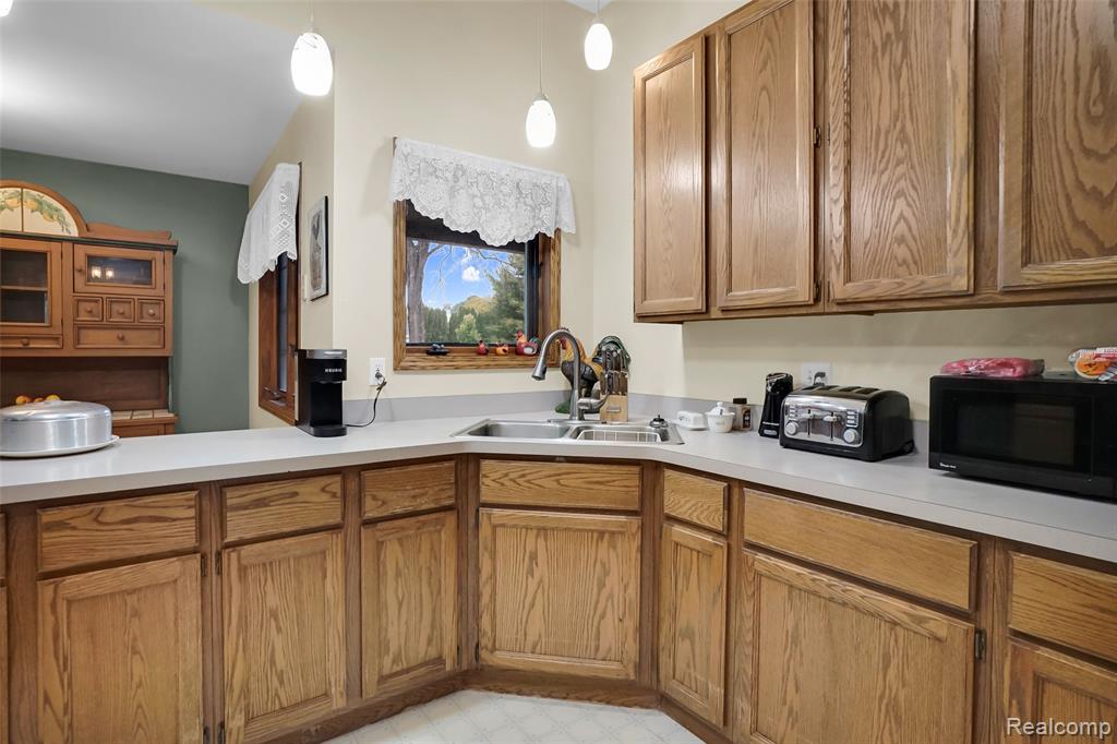 8127 Goldenrod Court, Brighton, MI 48116 — Photo 10