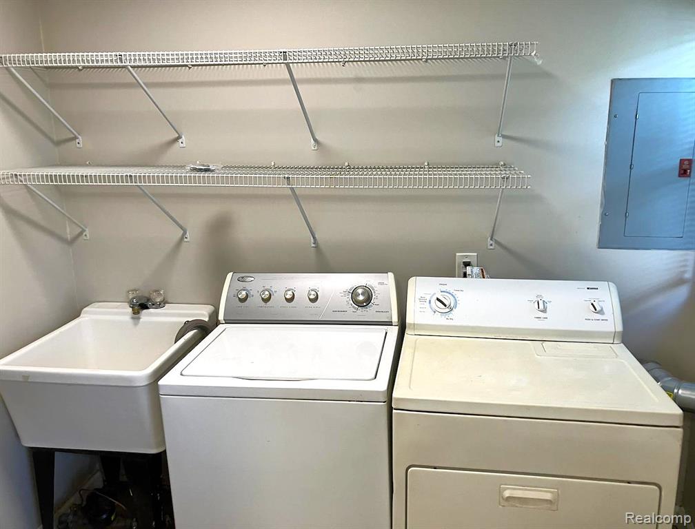 8131 THEISEN, Center Line, MI 48015 — Photo 14
