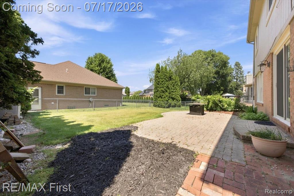 50443 Middle River Drive, Macomb, MI 48044 — Photo 45