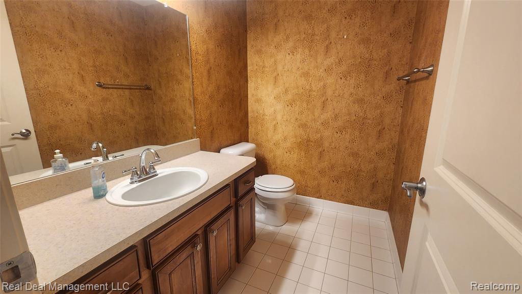 6146 Lone Oak Circle, Grand Blanc, MI 48439 — Photo 14