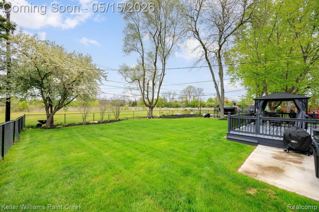 1195 Ashley Drive, Troy, MI 48085 — Photo 38