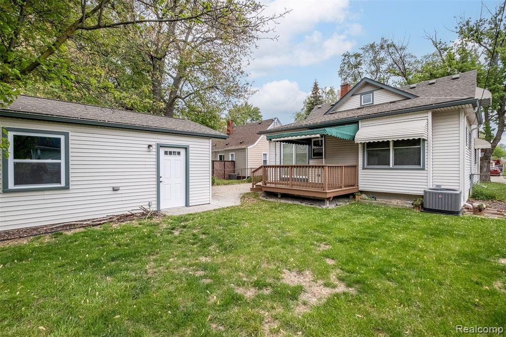 1863 Thomas Avenue, Berkley, MI 48072 — Photo 52