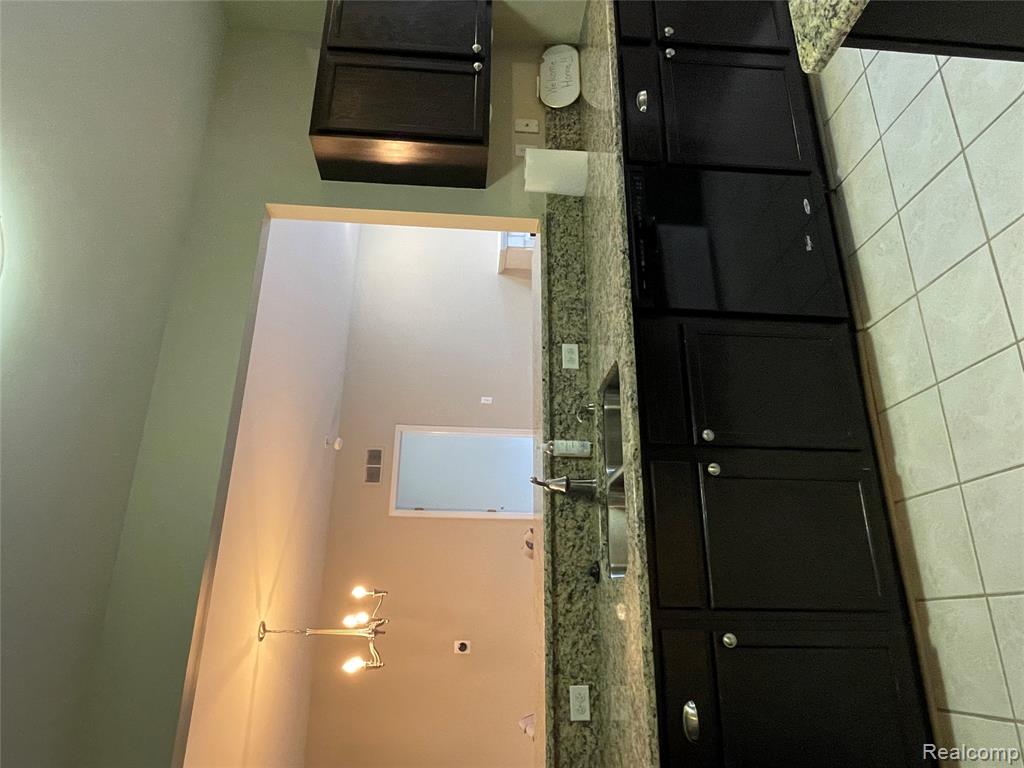 1852 Flagstone Circle, Rochester, MI 48307 — Photo 15