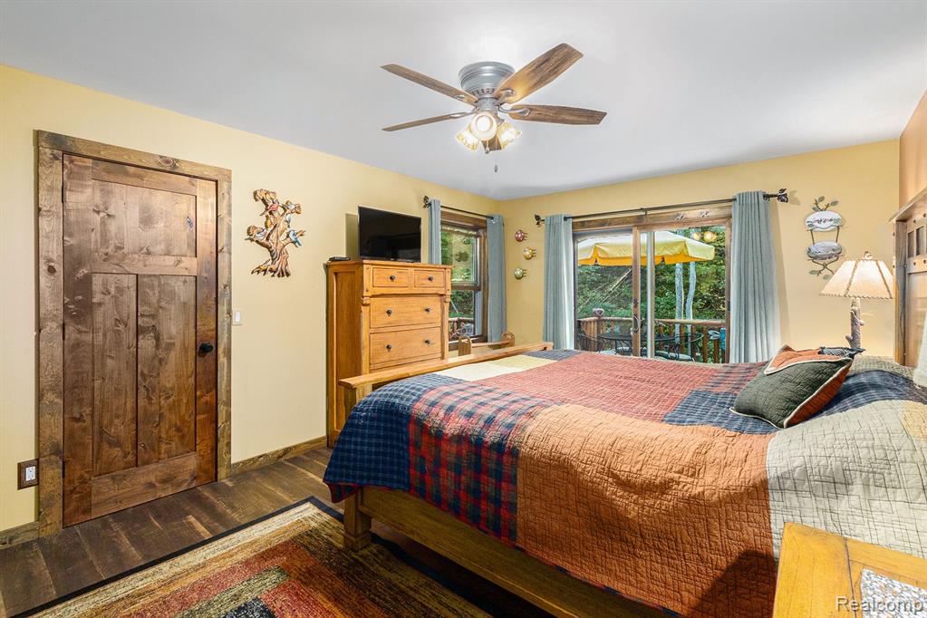 8630 HIDDEN LAKE Drive, Howell, MI 48855 — Photo 9