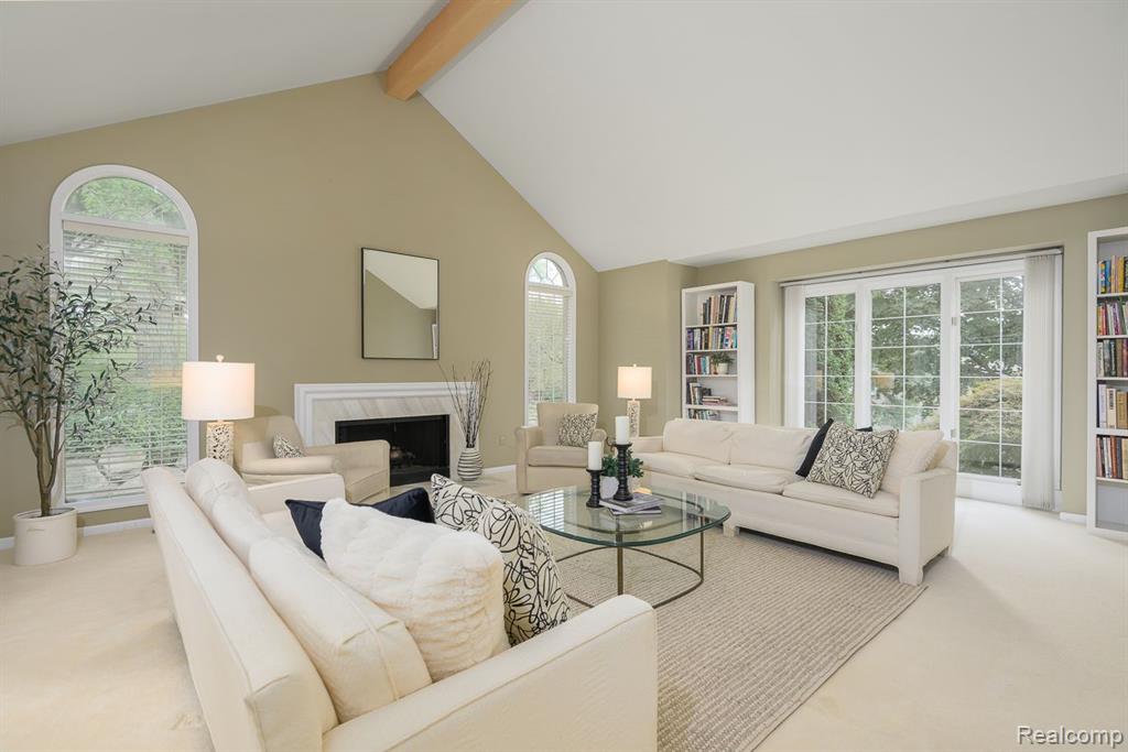 2462 HICKORY GLEN Drive, Bloomfield Hills, MI 48304 — Photo 4