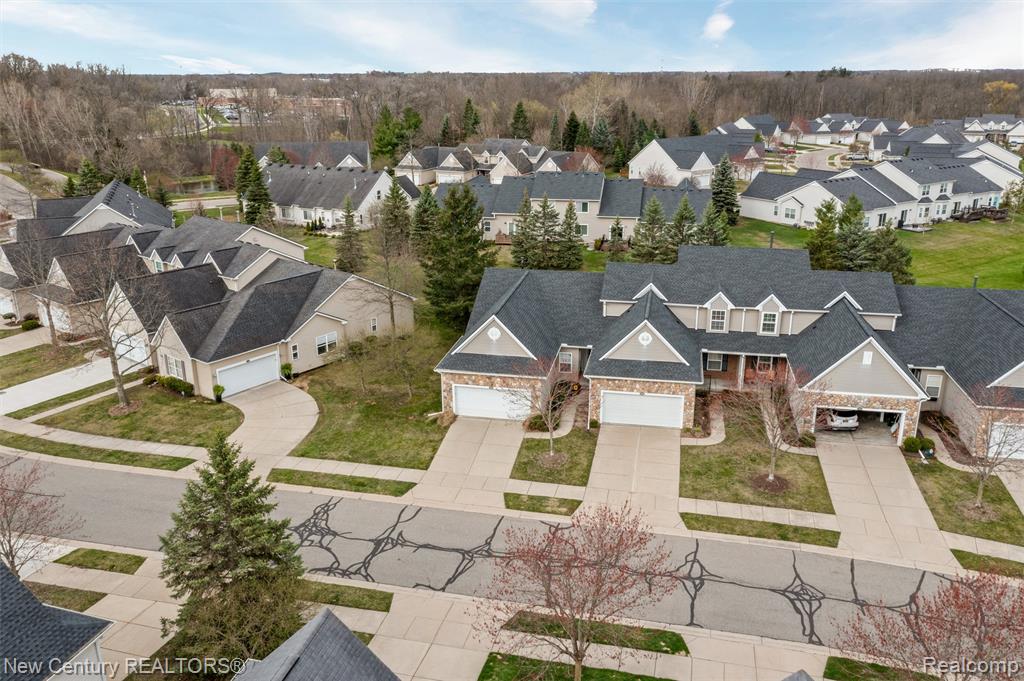 3561 Grove Lane, Auburn Hills, MI 48326 — Photo 38