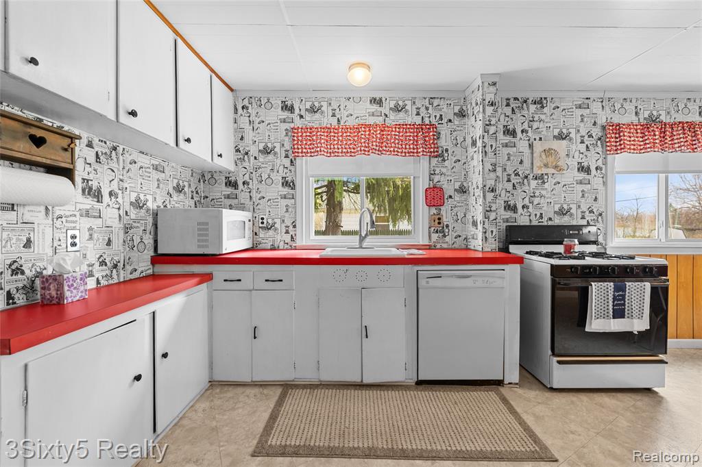 7523 Beechwood, Lexington, MI 48450 — Photo 20