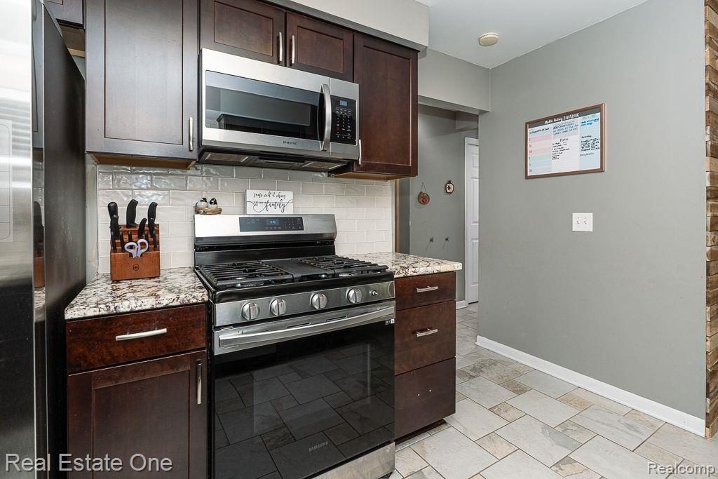 53416 Bellamine Drive, Shelby Twp, MI 48316 — Photo 16
