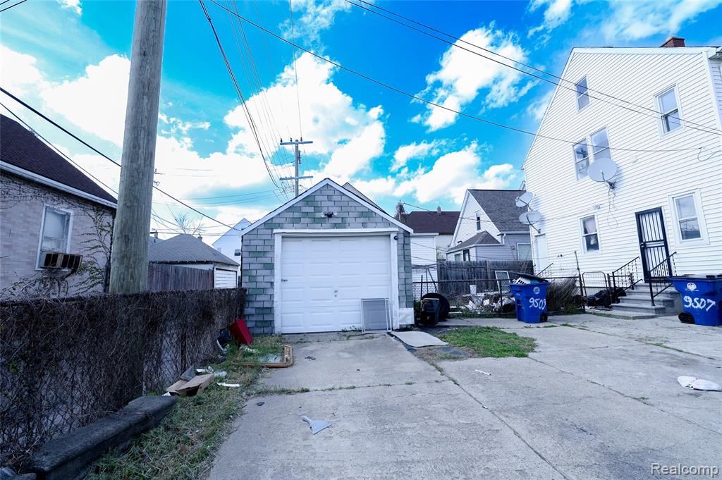 9507 Conant Street, Hamtramck, MI 48212 — Photo 10