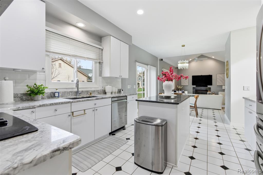 6960 Long Avenue, West Bloomfield, MI — Photo 14