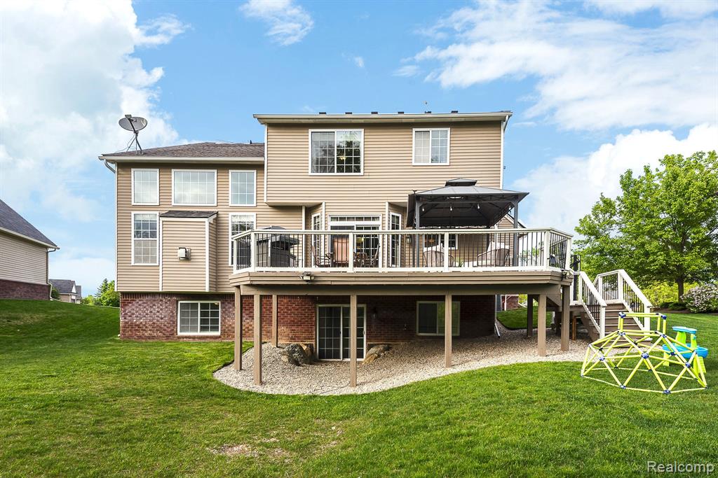 58799 CARRIAGE Lane, South Lyon, MI 48178 — Photo 32