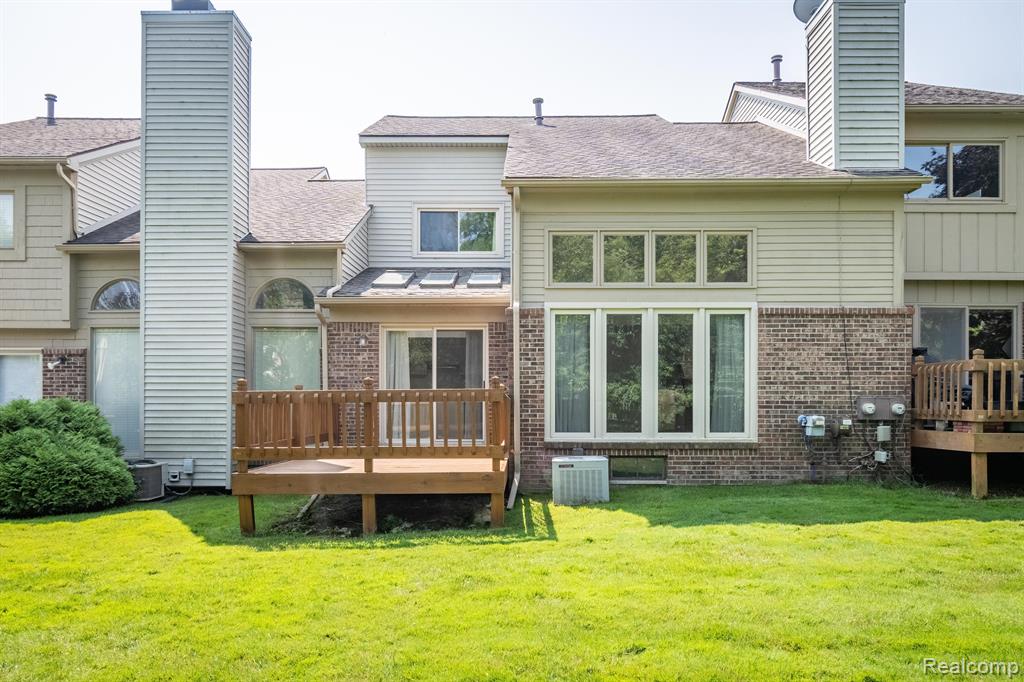 4230 BRECKENRIDGE Drive, West Bloomfield, MI — Photo 34