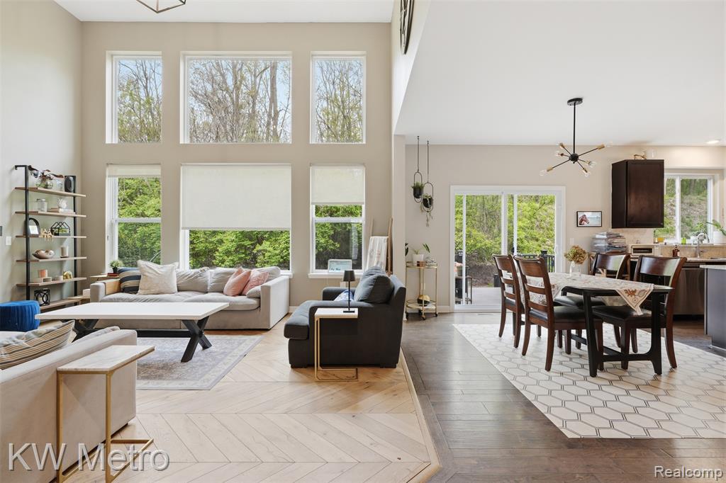 4953 W Stonegate Circle, Lake Orion, MI — Photo 6