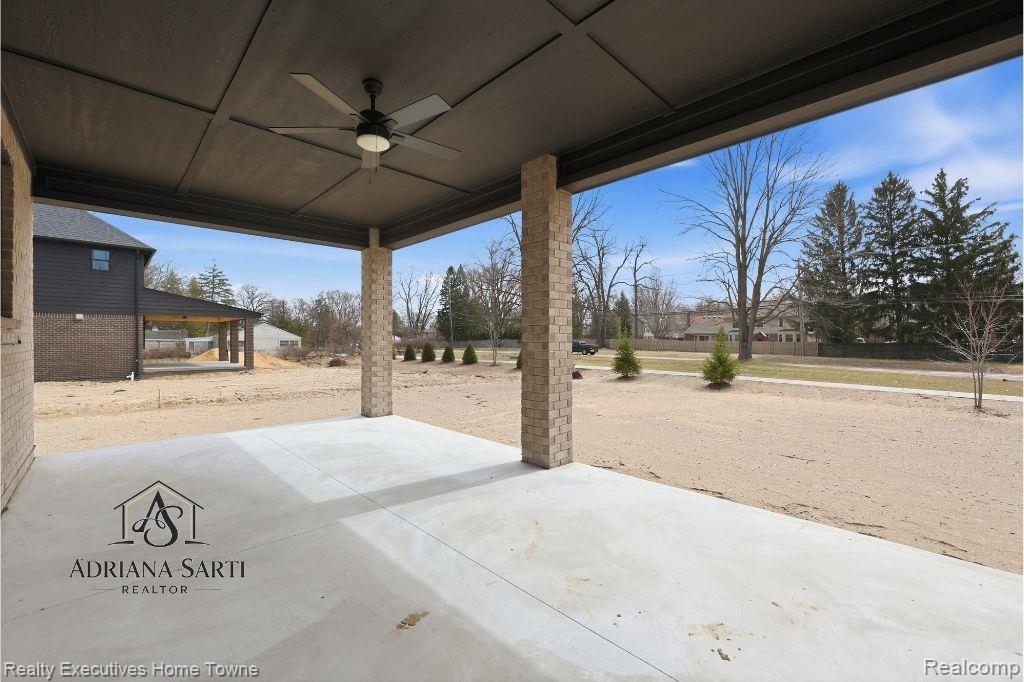11982 Encore Court, Shelby Twp, MI 48315 — Photo 46