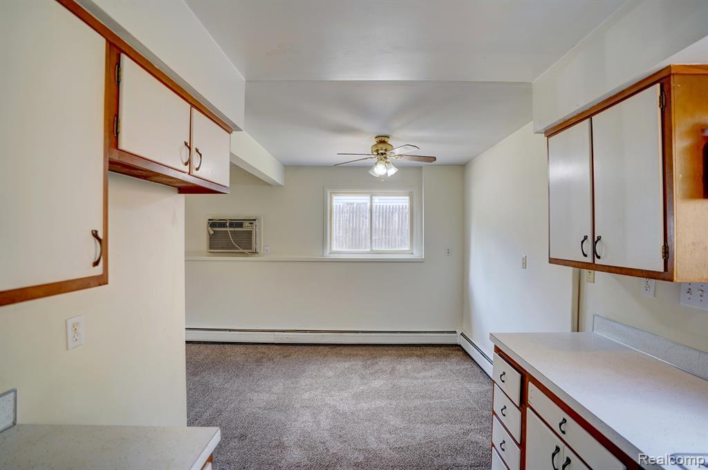 943 BRADLEY Avenue, Flint, MI 48503 — Photo 12