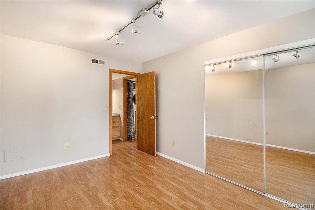 841 Bloomfield Village Boulevard, D, Auburn Hills, MI 48326 — Photo 13