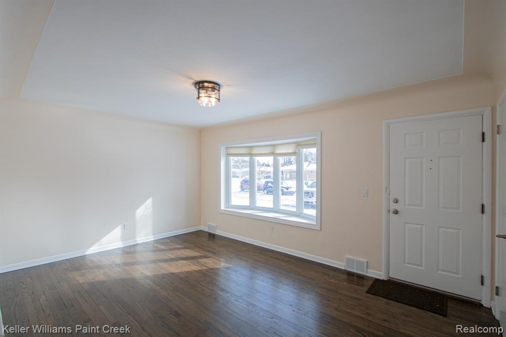 5617 Westfalen Drive, Shelby Twp, MI 48317 — Photo 3