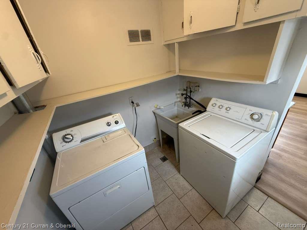 5665 Nightingale Street, Dearborn Heights, MI 48127 — Photo 13