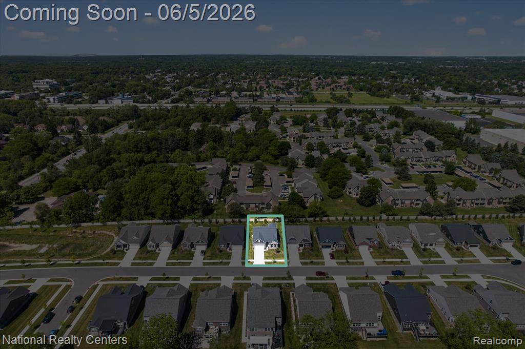 38681 Chasewood Court, Farmington, MI 48335 — Photo 48