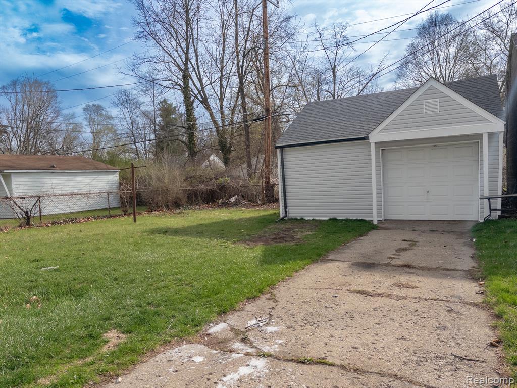 20030 Salem Street, Detroit, MI 48219 — Photo 19