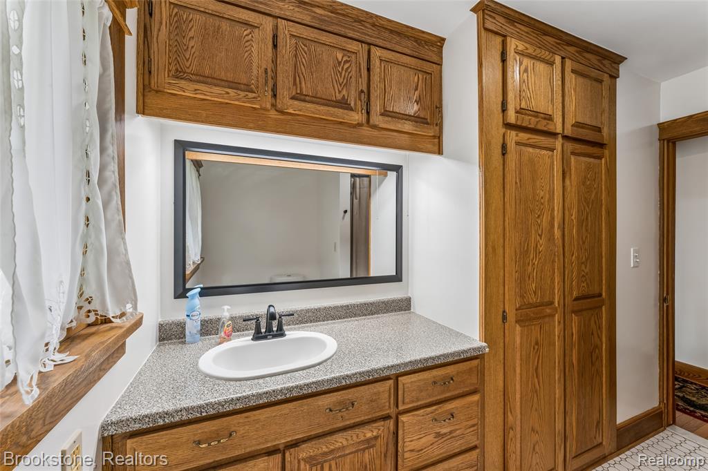 12152 Hoisington Road N, Gaines Vlg, MI 48436 — Photo 42
