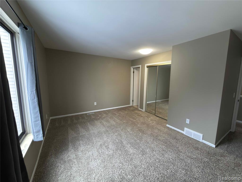 8517 Pepper Ridge Drive, Grand Blanc, MI 48439 — Photo 9