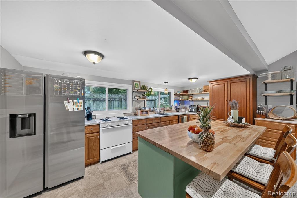 9110 Grove Drive, Whitmore Lake, MI 48189 — Photo 15