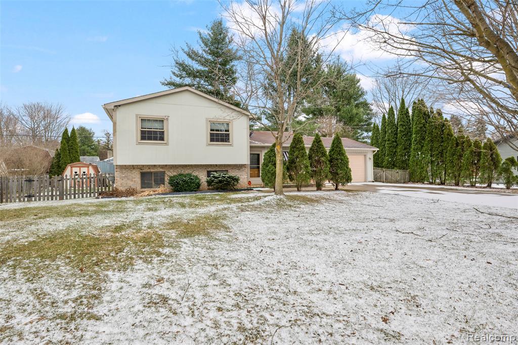 3778 Ponchartrain Drive, Pinckney, MI 48169 — Photo 5