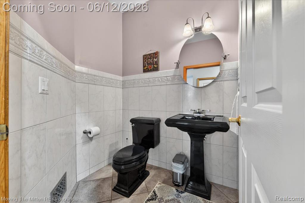 39750 Willow Road, New Boston, MI 48164 — Photo 17