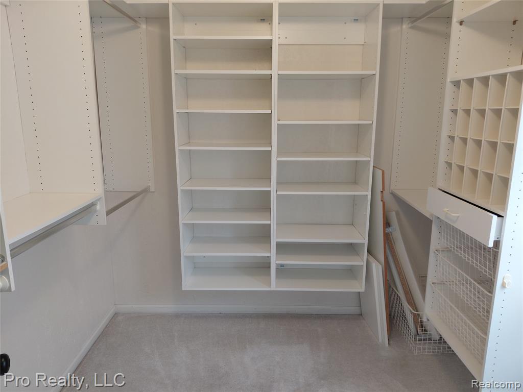 8445 Crestshire Drive, Ypsilanti, MI 48197 — Photo 27