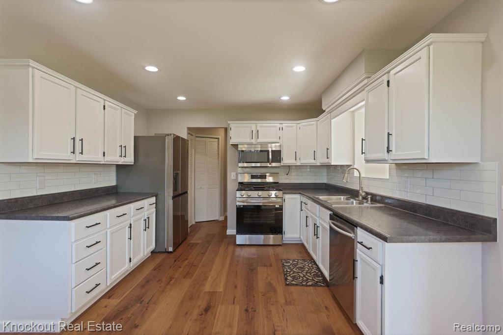 6960 GARFIELD Road, Freeland, MI 48623 — Photo 11