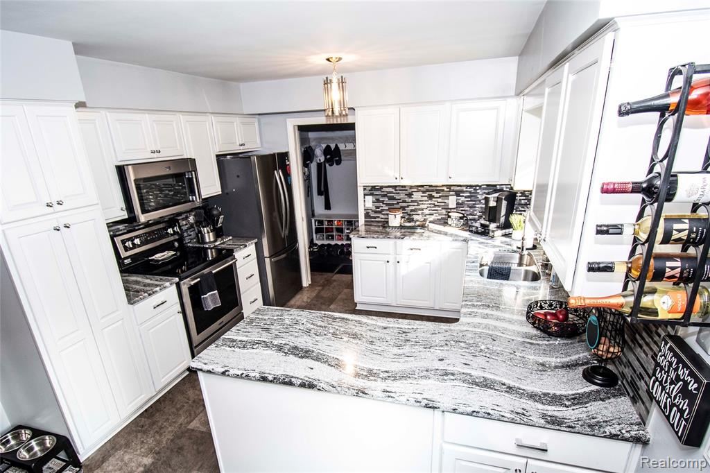 4855 N Arboretum Drive, Saginaw, MI 48638 — Photo 14