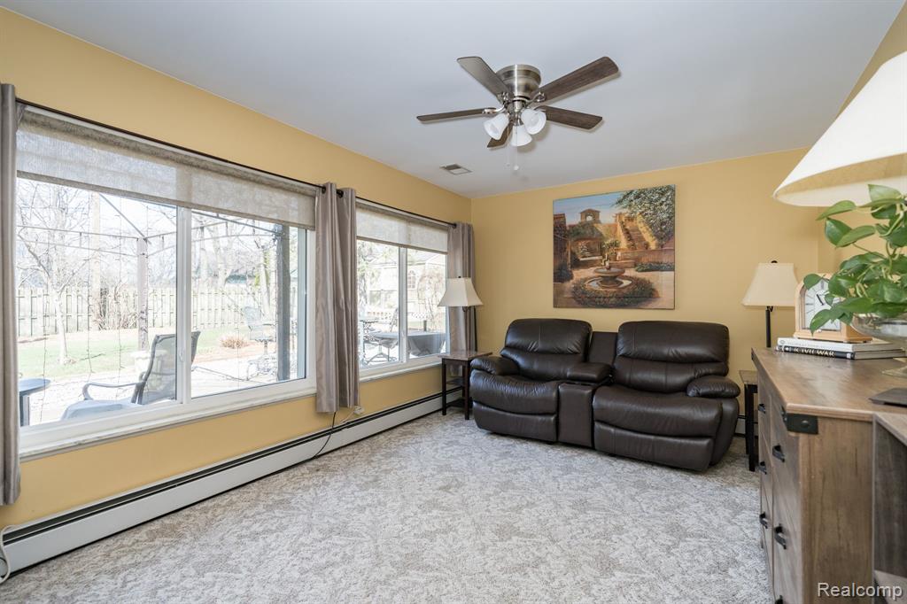2941 Silverhill Drive, Waterford, MI 48329 — Photo 24