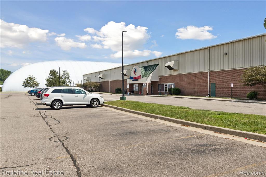 48526 Eastbridge Drive, Canton, MI 48188 — Photo 50