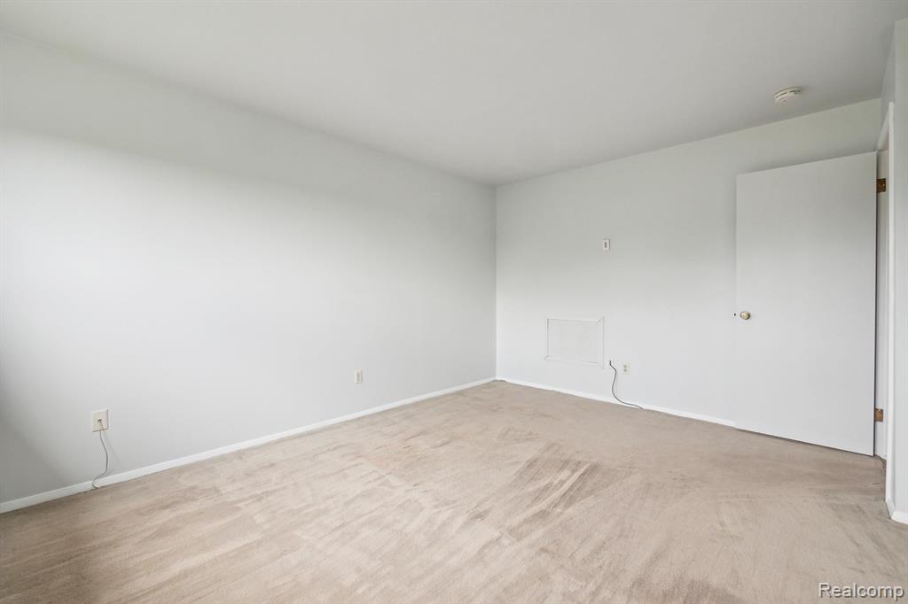 32013 W 12 MILE Road, 306, Farmington Hills, MI 48334 — Photo 19