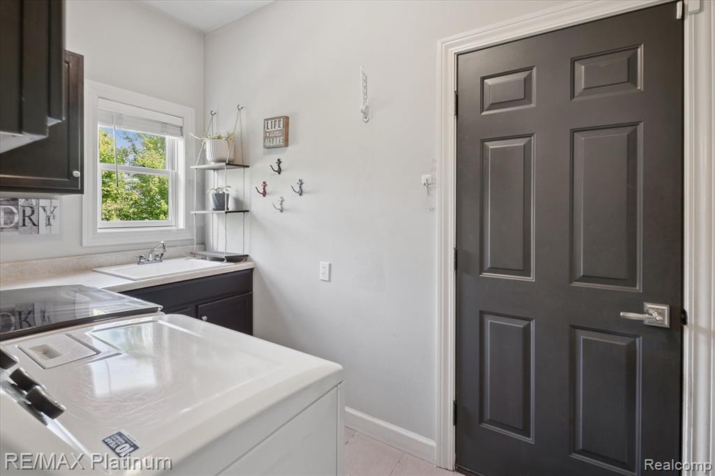 8189 Lee Road, Brighton, MI 48116 — Photo 14