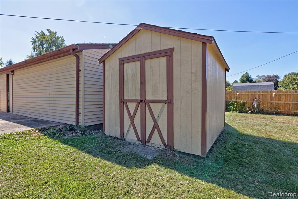 4730 Pinedale Avenue, Clarkston, MI — Photo 46