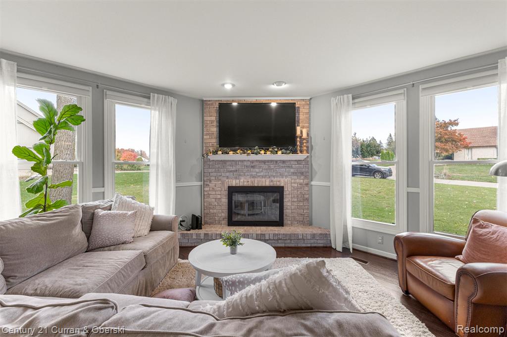 30999 Sudbury Street, Farmington, MI 48331 — Photo 10