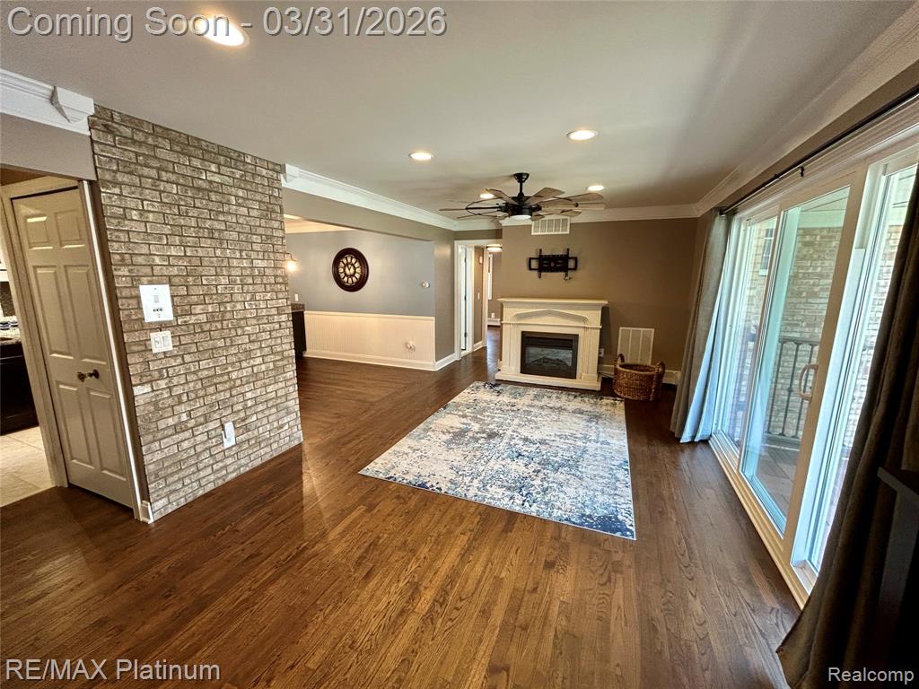1229 Island Drive, 204, Ann Arbor, MI 48105 — Photo 6