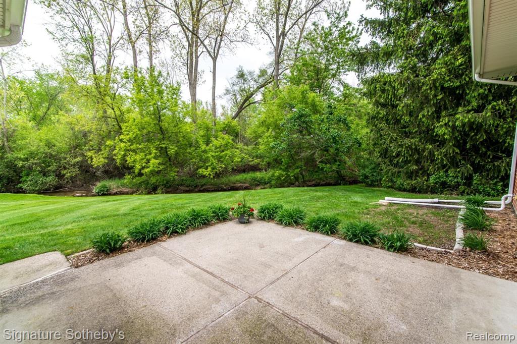 6279 WALKER Court, Troy, MI 48085 — Photo 54