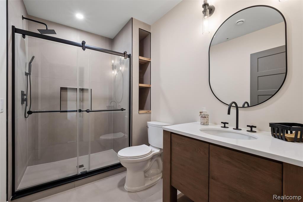 2584 Heights View Court, Rochester, MI 48306 — Photo 57