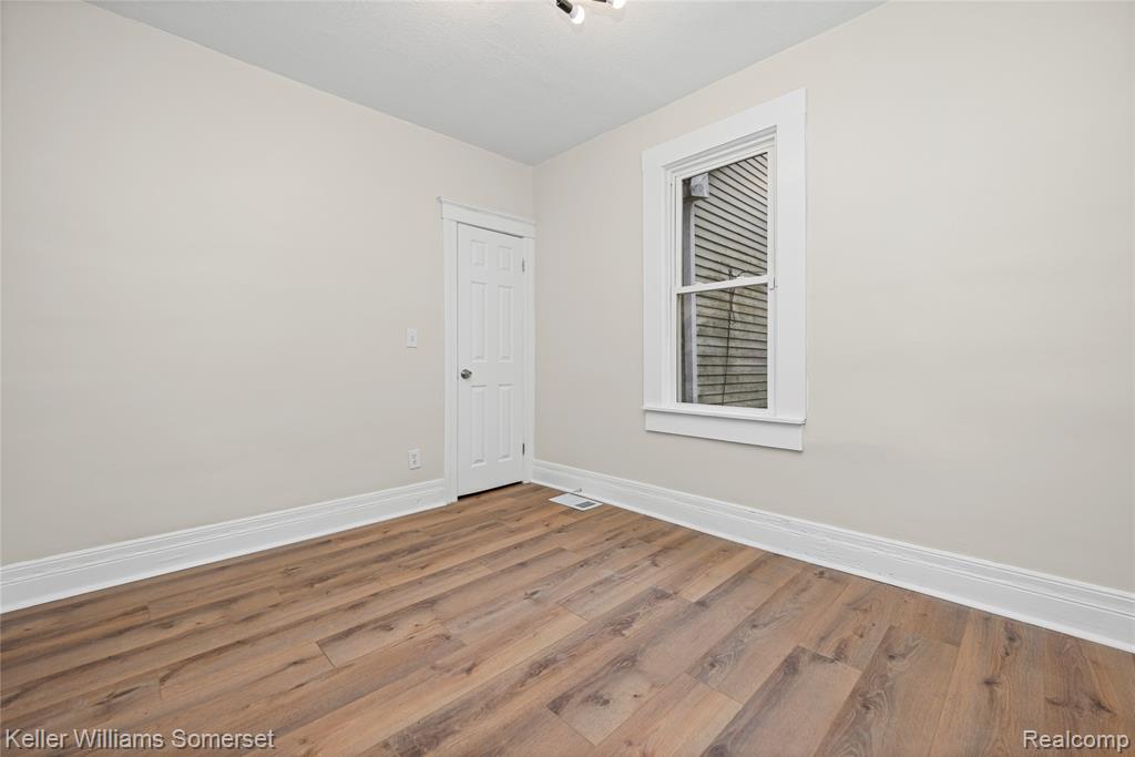 4510 Harding Street, Detroit, MI, 48214