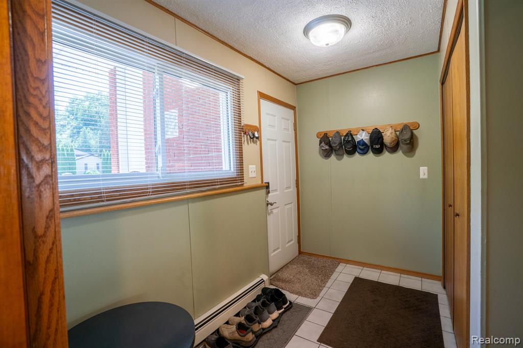 8310 Burning Bush Road, Grosse Ile, MI 48138 — Photo 17