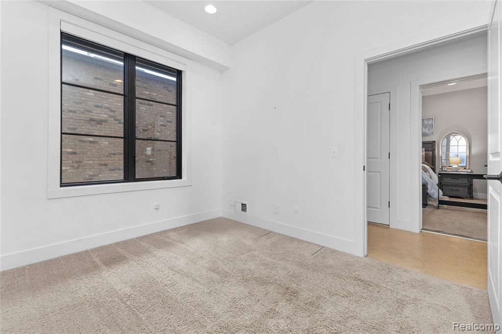 262 Mack Avenue, Detroit, MI 48201 — Photo 34