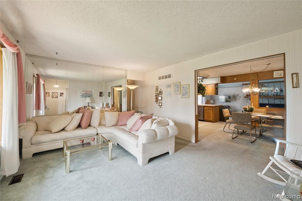 8268 Cooley Beach Drive, White Lake, MI — Photo 9