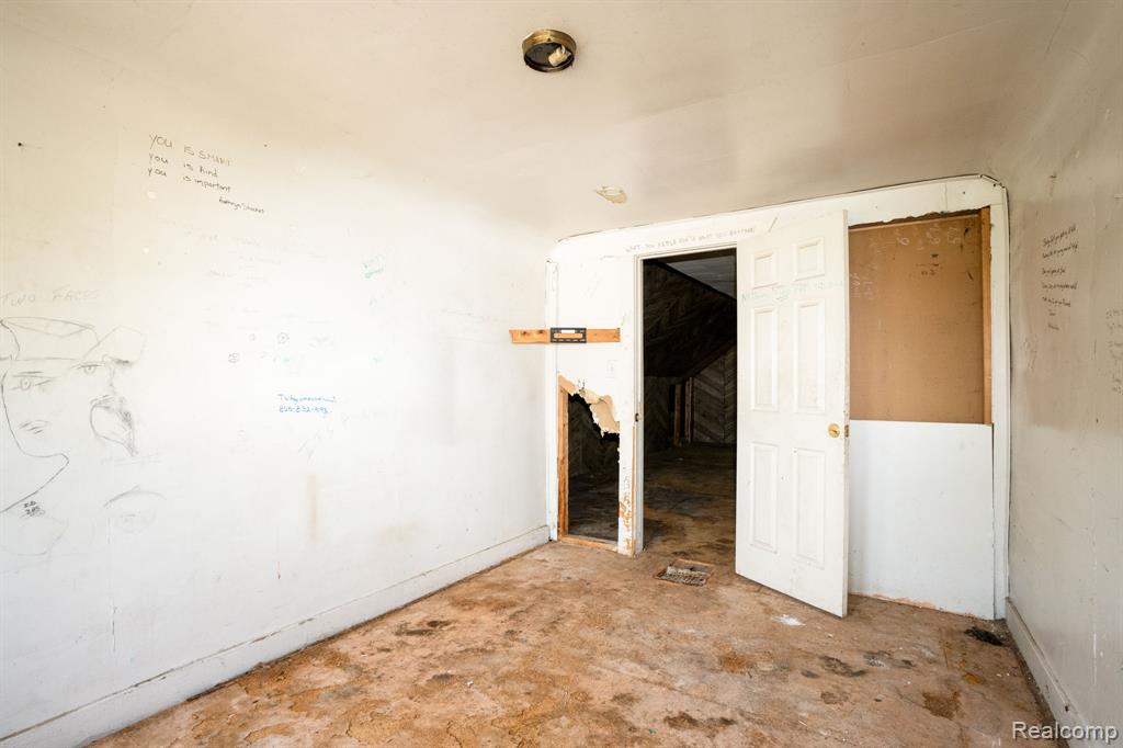 7169 Holmes Street, Detroit, MI 48210 — Photo 8