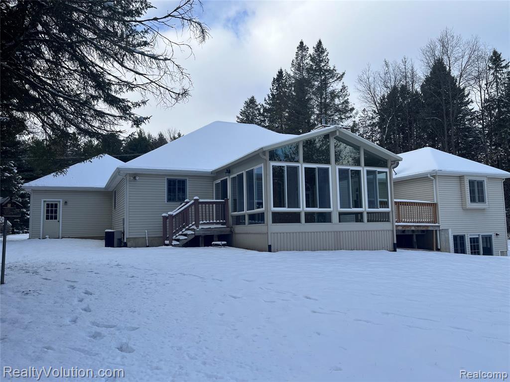 1637 S Lake Pleasant Road, Attica, MI 48412 — Photo 3